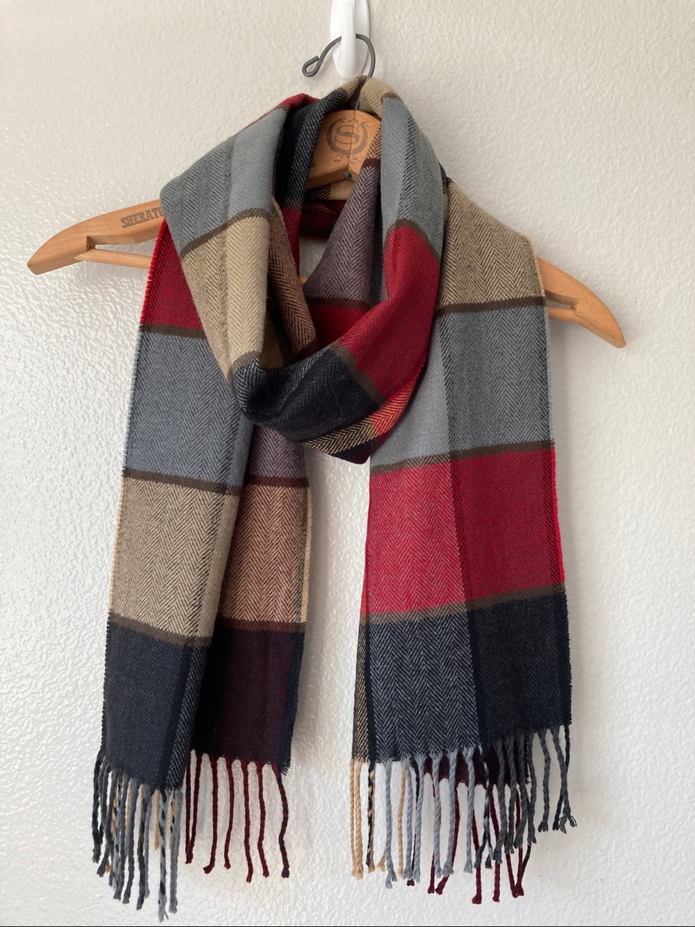 100% Cashmere Made in Germany Plaid Tartan Scarf Dark Academia Preppy fringe
